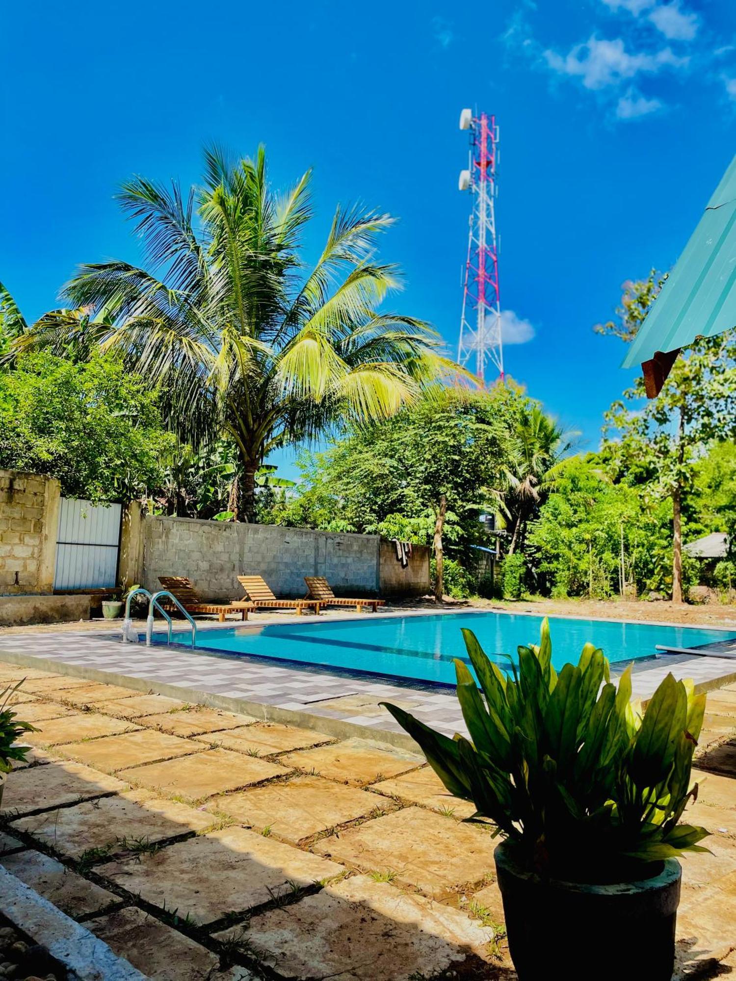 Hotel Udawalawa Safari House Udawalawe Esterno foto
